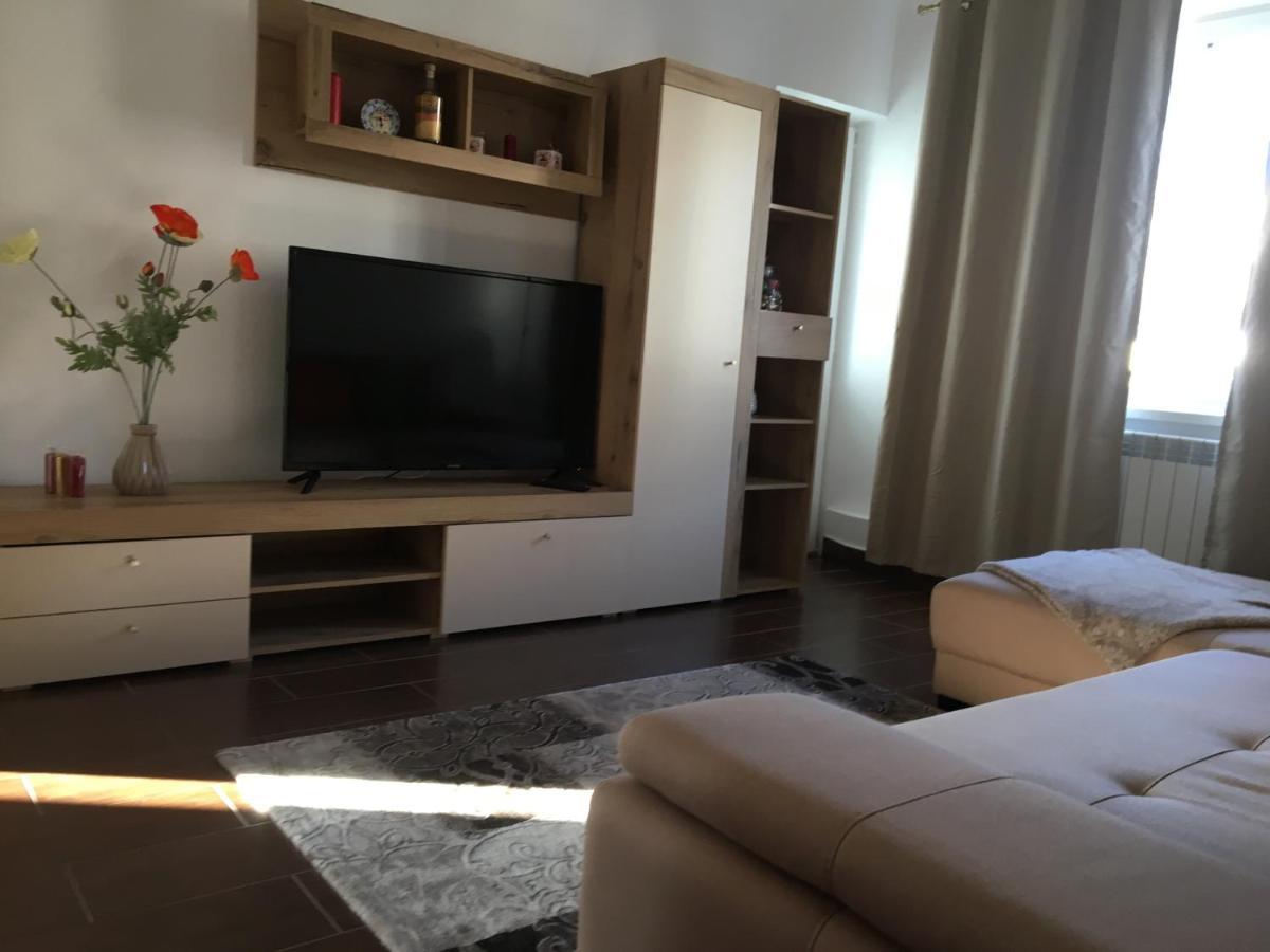 Central Home Пьятра-Нямц Экстерьер фото